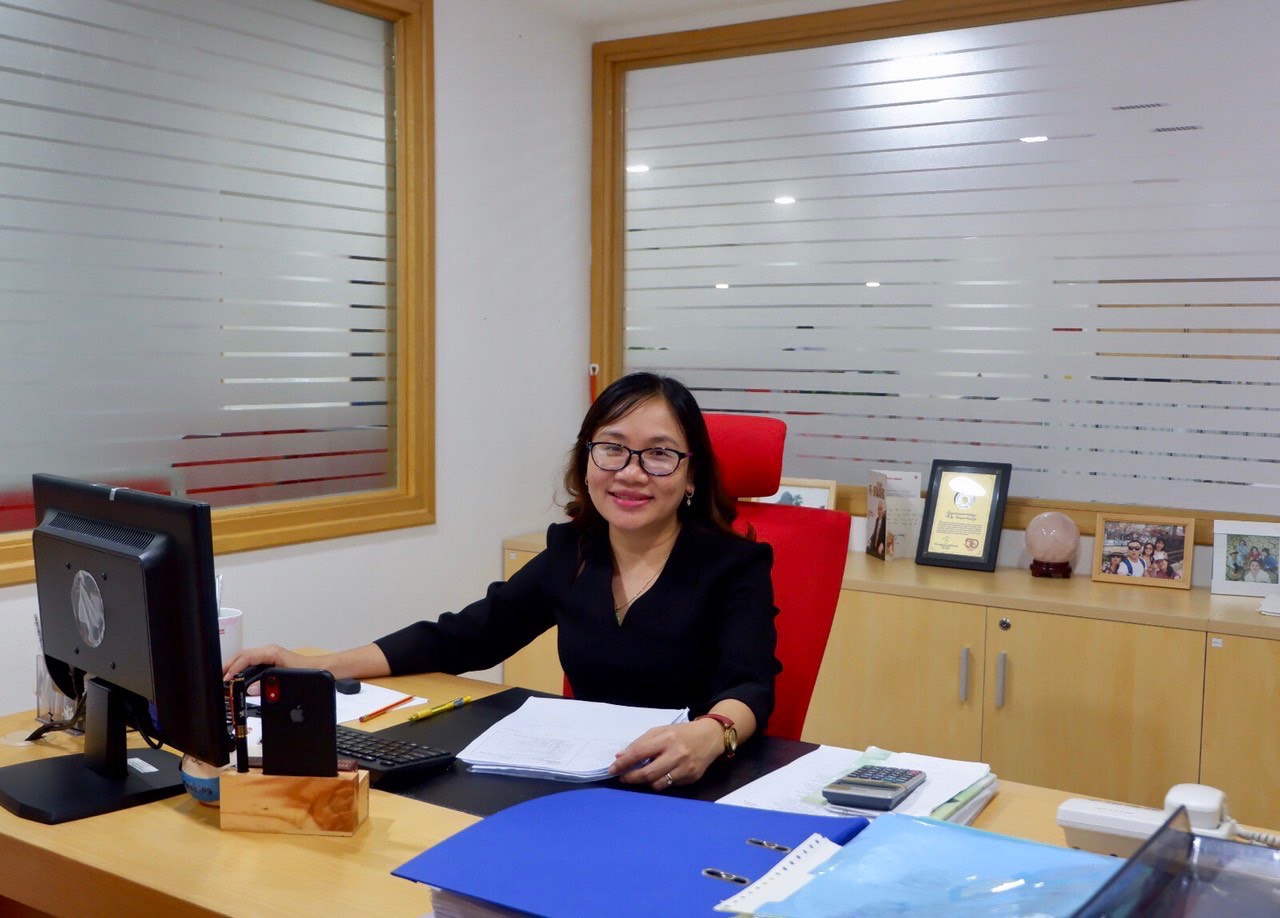Bà Dương Thị Thái Hòa, Giám Đốc Public Bank Chi Nhánh Phú Nhuận