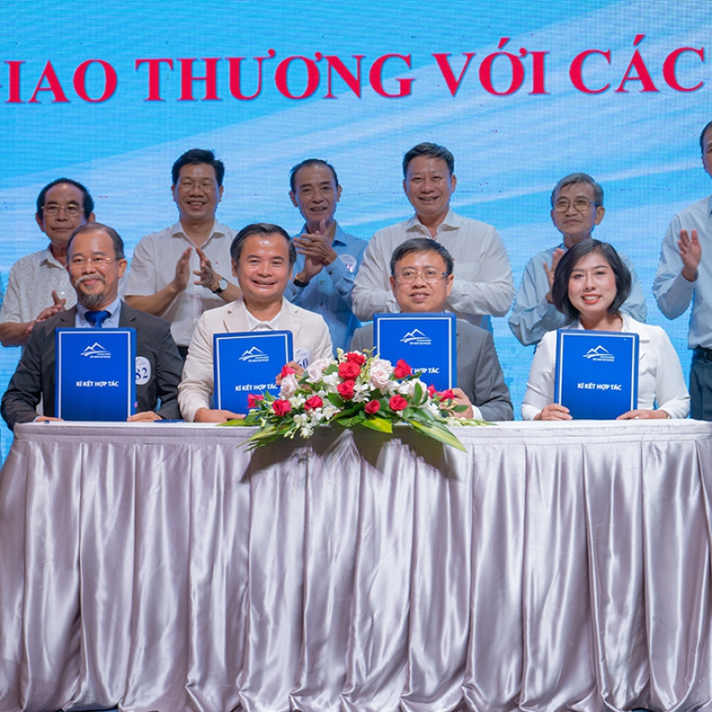 Ký kết hợp tác với CLB Doanh nhân Tây Ninh tại TPHCM